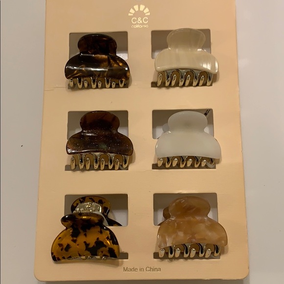 Packet of 6 mini hair clips